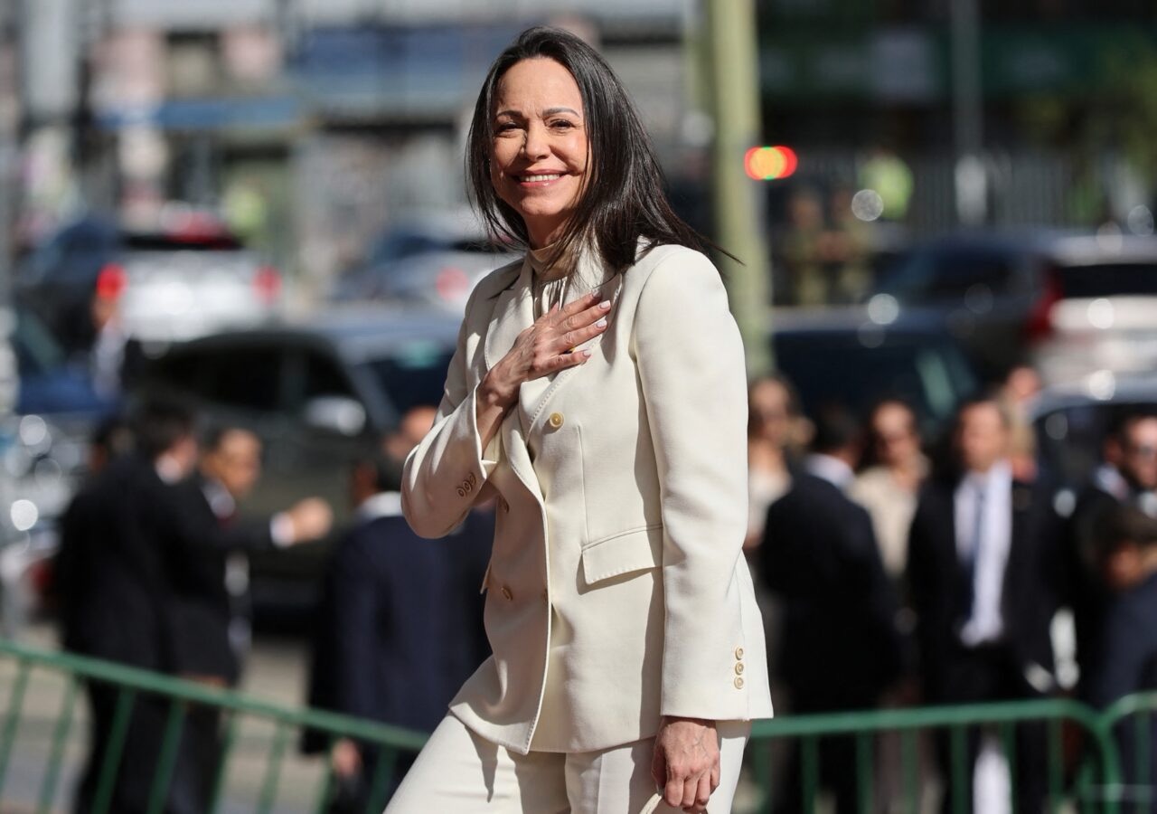 La líder de la oposición venezolana, María Corina Machado, presiona por la seguridad y la transparencia de la inversión en energía