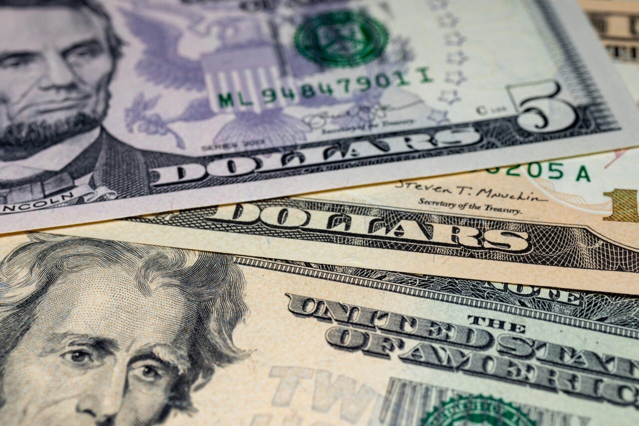 Reuters: Escasez de divisas presiona a pequeñas empresas venezolanas a subir precios y buscar otras alternativas